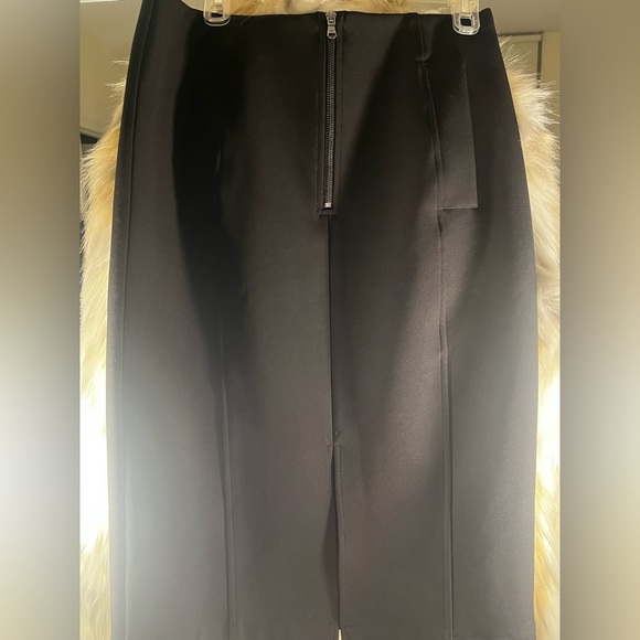 💎 Emporio Armani black pencil skirt - size 48 XL EUC pockets zip front slit - Picture 4 of 7